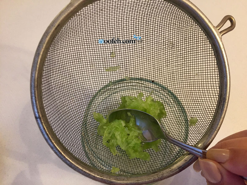 صاف کردن آب خیار